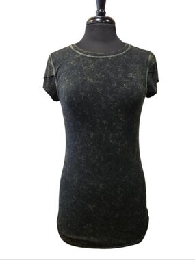 Anue Yoga Baddie Boho Babe T Washed Black Short-Sleeve Tee - Slim Feminine Fit